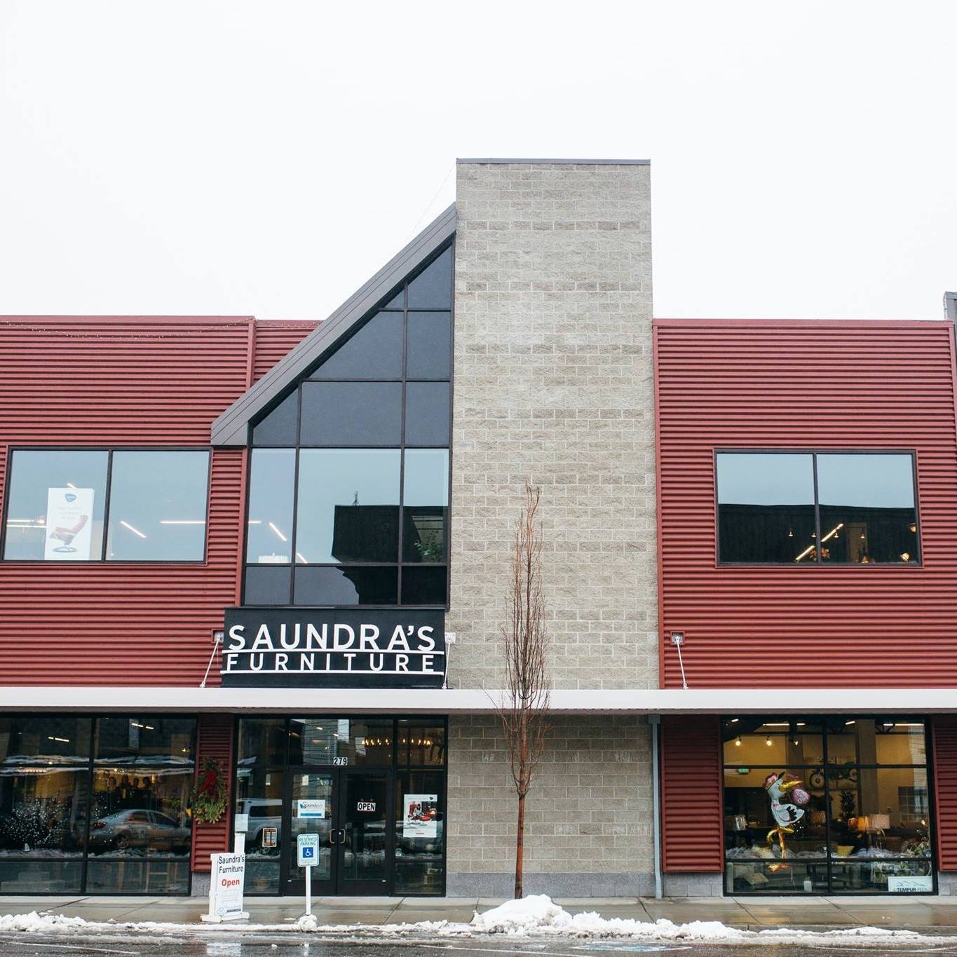 CityGuide Companion Looking Back at 23 Years with Saundra’s Furniture