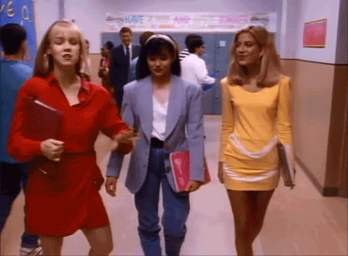 jenni garth shannen doherty tori spelling walking at school in 90210