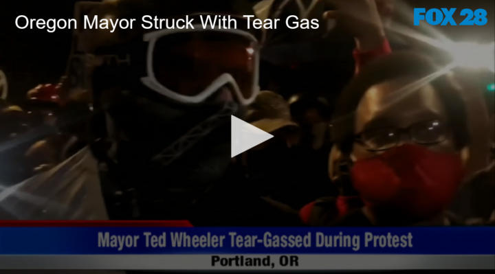 2020-07-23 Oregon Mayor Struck With Tear Gas FOX 28 Spokane