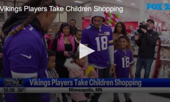 Vikings Players Take Children Shopping