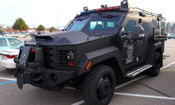 Spokane police, SWAT take suspect into custody