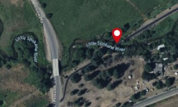 Tanker rollover in Colbert spills into Little Spokane River