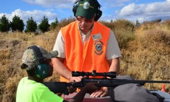 Washington State seeks new master hunters for conservation efforts