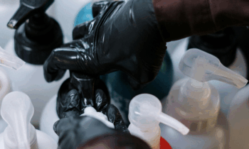 25 formaldehyde-releasing chemicals will be prohibited in Washington cosmetic products