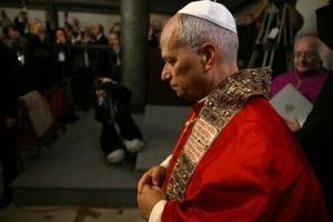 After call for Christian unity, pope leaves Turkey for Lebanon