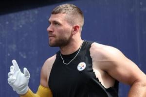 Steelers’ Watt undergoes surgery to repair collapsed lung