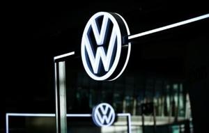 VW stops production at German site for first time