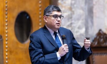 Washington Senate passes face mask ban for law enforcement officers