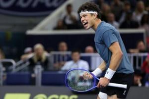 Shelton battles back from brink to beat Fritz, take Dallas crown