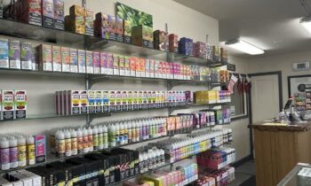 Washington vape shops struggle with 95% nicotine tax as customers flee to Idaho