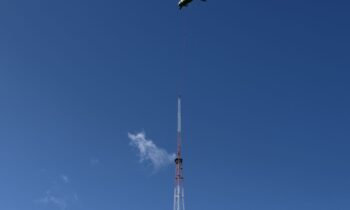 Helicopter is demolishing KXLY radio tower on Spokane’s south hill