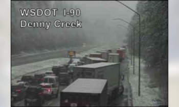 Snoqualmie Pass reopened in both directions following multiple crashes